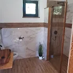 Ferienhaus Zagroda Pod Gontem Kopalino