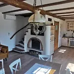 Zagroda Pod Gontem Hébergement de vacances