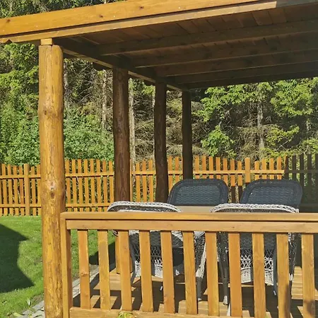 Semesterbostad Zagroda Pod Gontem Kopalino