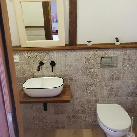 Nyaraló Zagroda Pod Gontem Kopalino