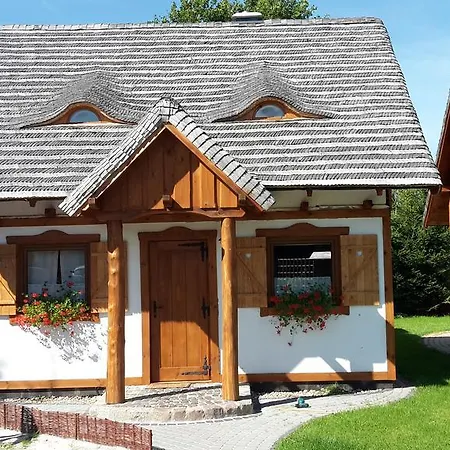 Zagroda Pod Gontem Holiday home *