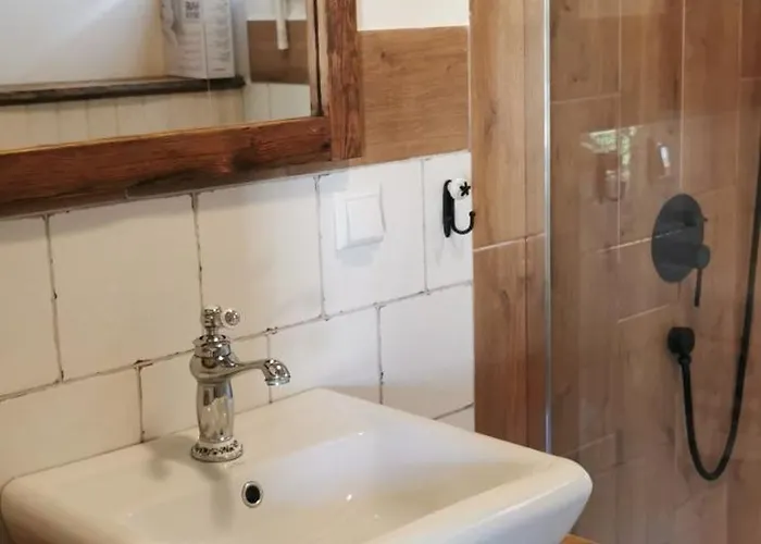 Zagroda Pod Gontem * Kopalino